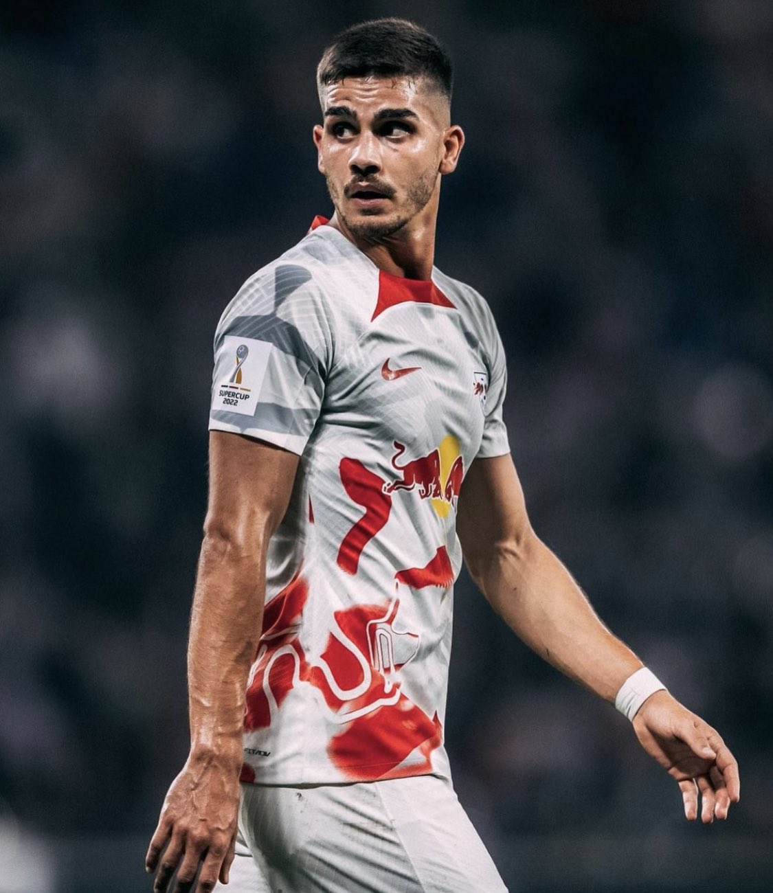 英雄联盟直播官网-关于转会期莱比锡远射贴柱：全明星赛节点到来，态度坚定，赛程密集仍需轮换的信息