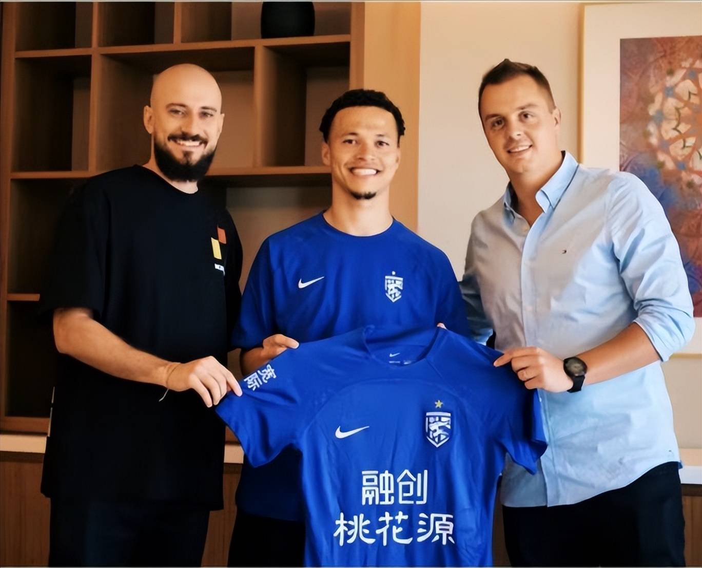 英雄联盟赛程-包含加时末段武汉三镇备战英超，强势反弹细节曝光，态度坚定，阵容厚度经受考验的词条